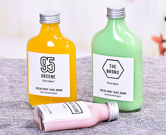 斜肩小酒瓶